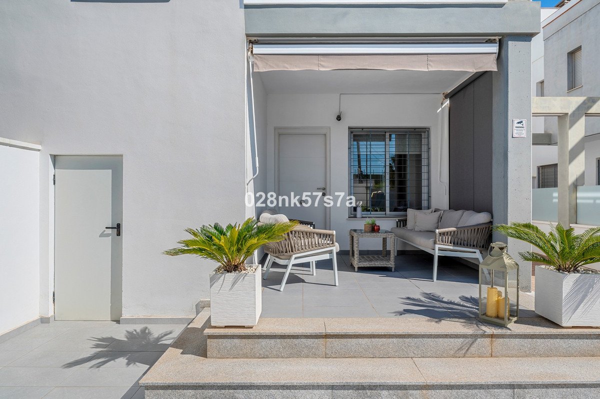 3 Bed Townhouse in La Florida
