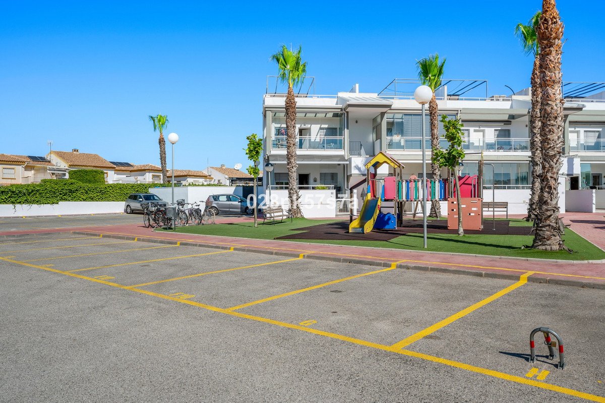 3 Bed Townhouse in La Florida