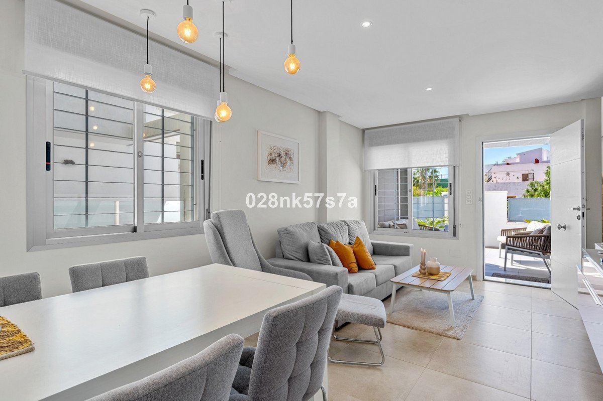 3 Bed Townhouse in La Florida
