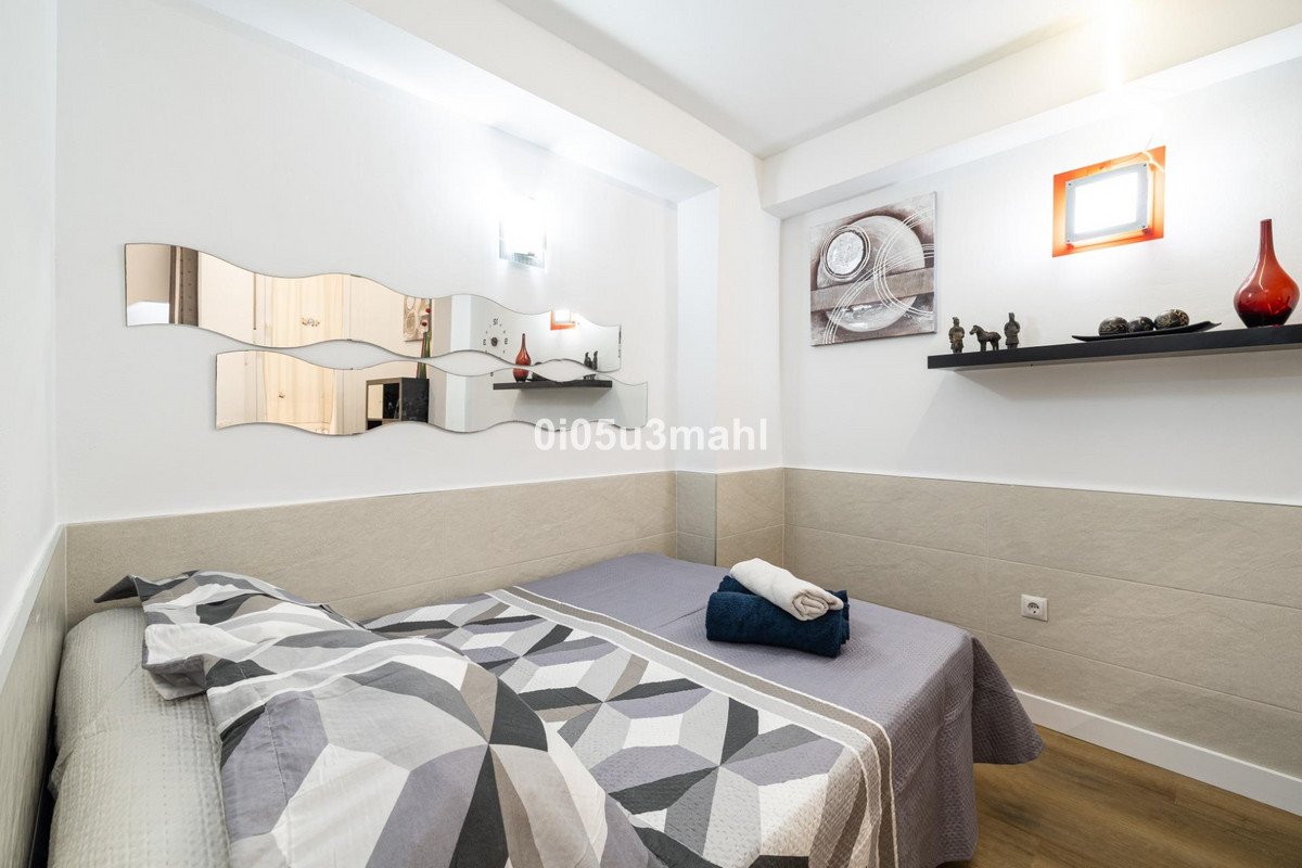 2 Bed Ground Floor Apartment in Centro Histórico