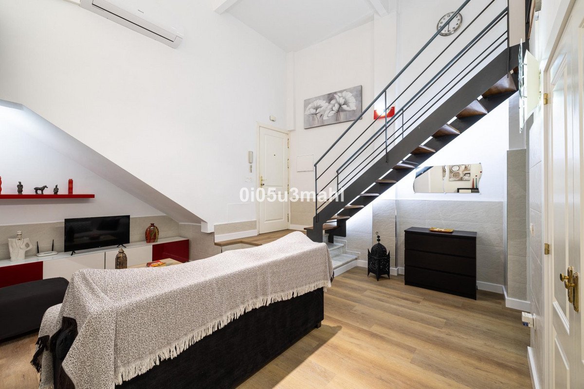 2 Bed Ground Floor Apartment in Centro Histórico