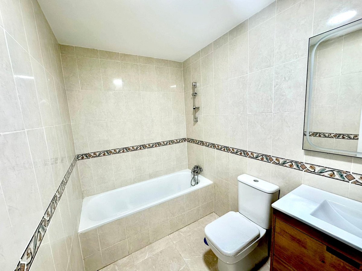 4 Bed Townhouse in Los Boliches