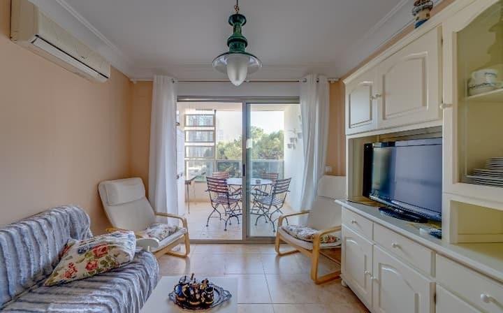 2 Bed Middle Floor Apartment in Villajoyosa