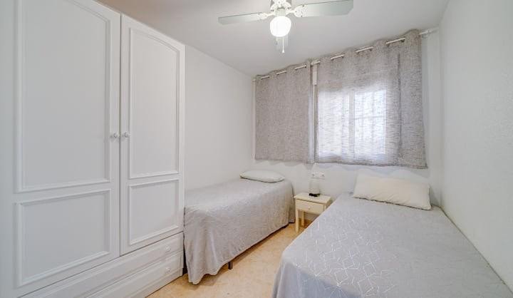 2 Bed Middle Floor Apartment in Villajoyosa