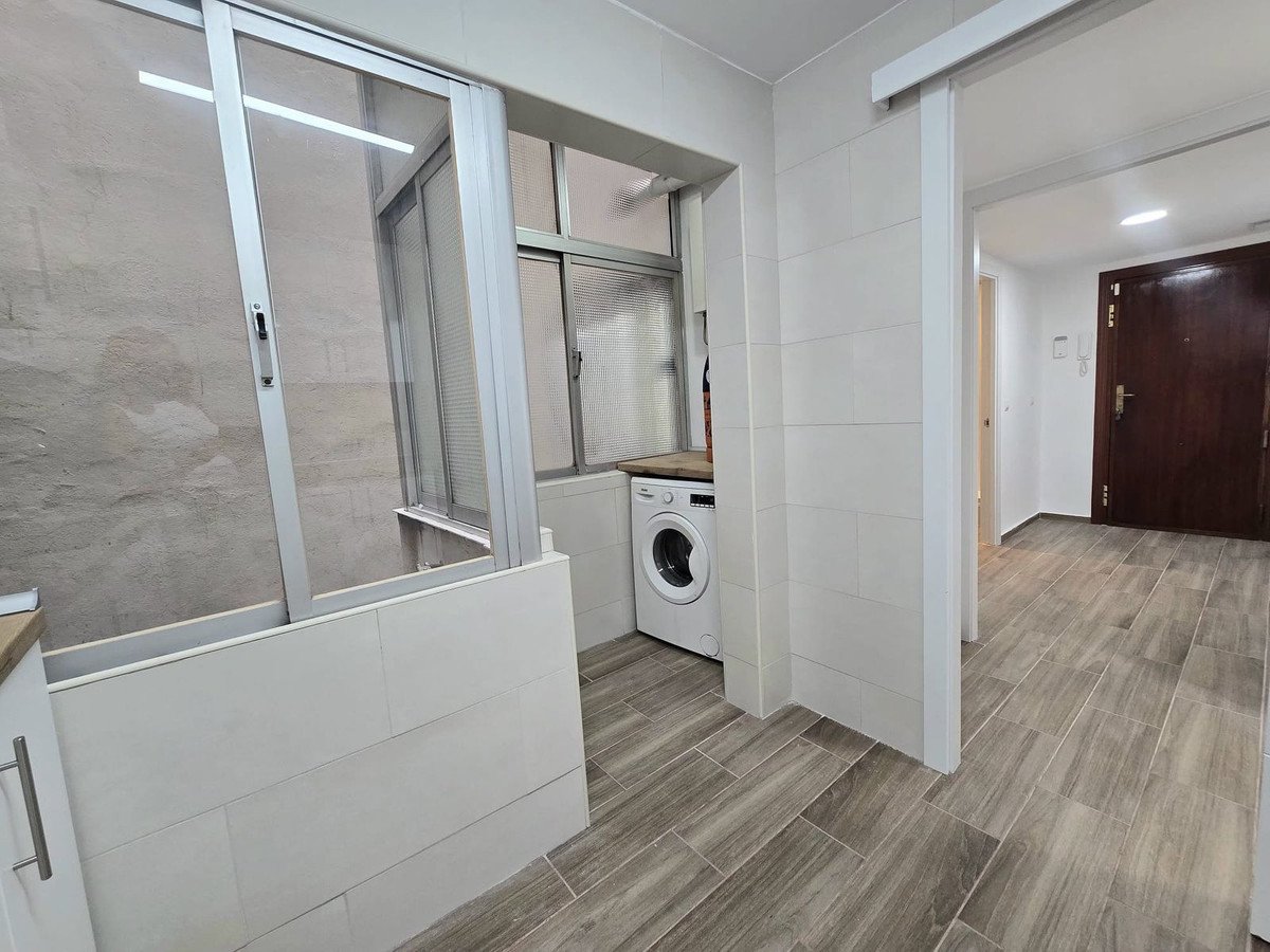 3 Bed Middle Floor Apartment in Málaga