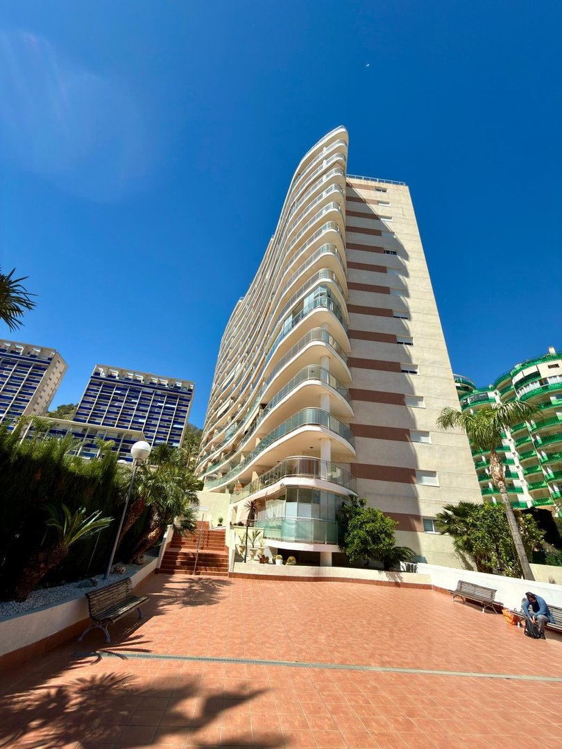 2 Bed Middle Floor Apartment in Villajoyosa
