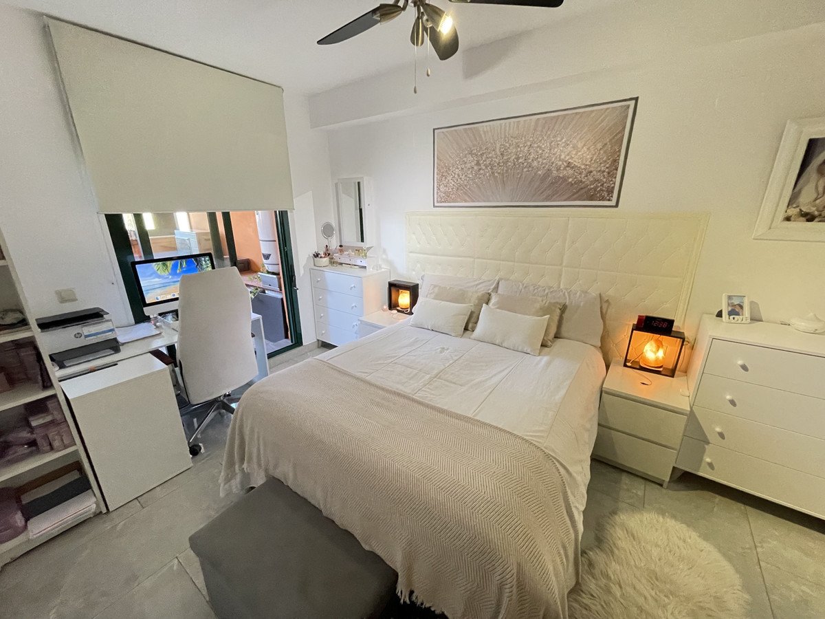 3 Bed Middle Floor Apartment in Marbella