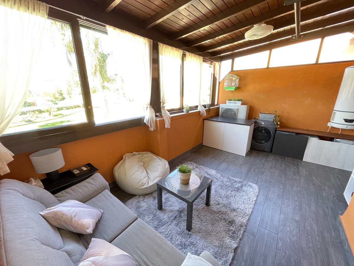 3 Bed Middle Floor Apartment in Marbella