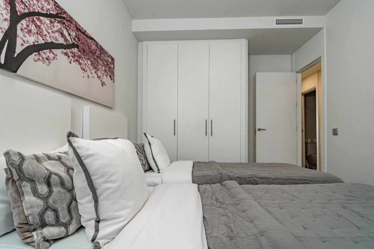 3 Bed Middle Floor Apartment in Cancelada
