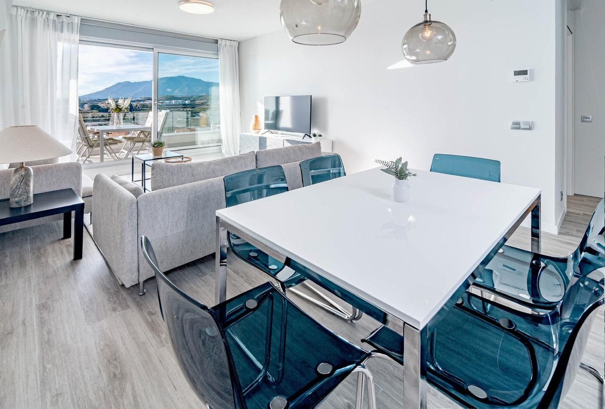 3 Bed Middle Floor Apartment in Cancelada