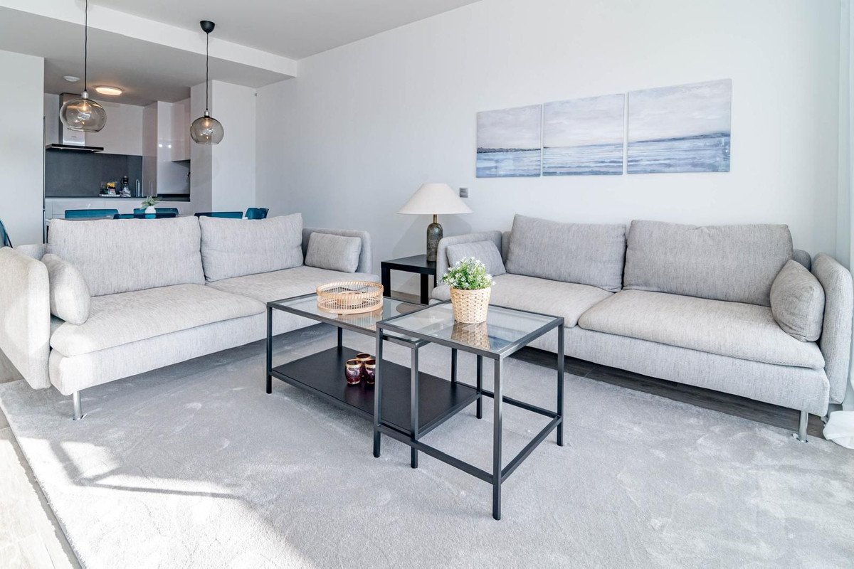 3 Bed Middle Floor Apartment in Cancelada