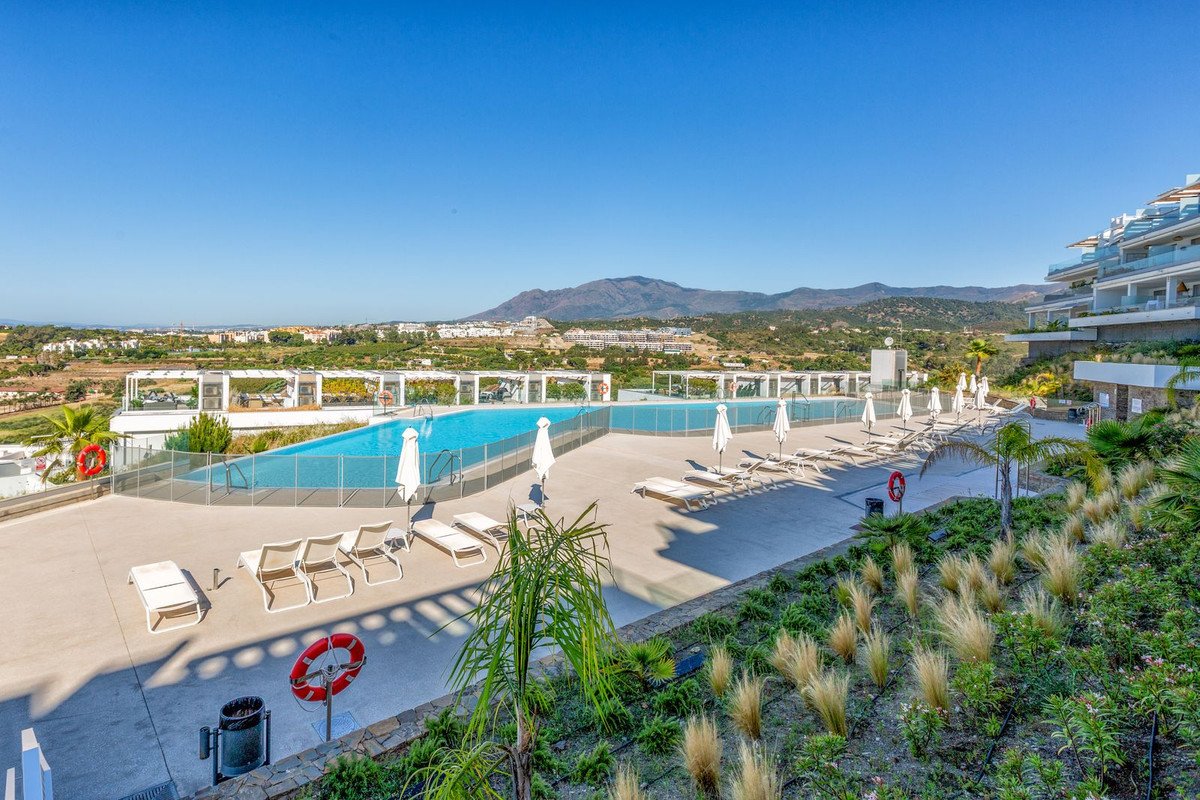 2 Bed Ground Floor Apartment in Cancelada