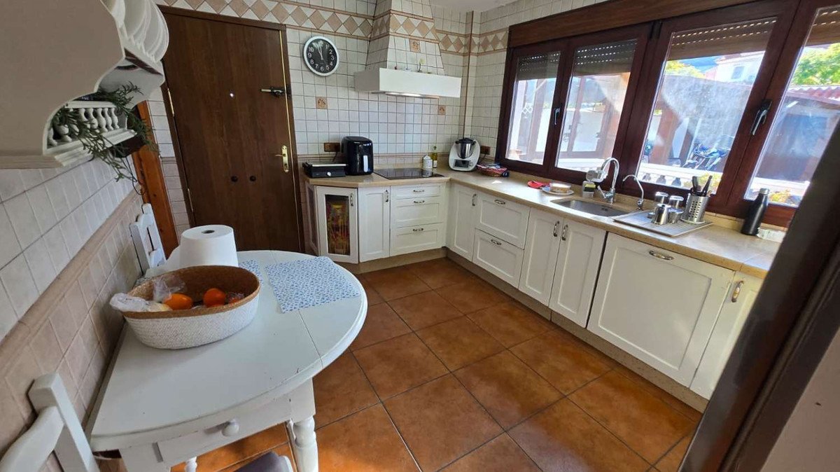 6 Bed Detached Villa in Alhaurín de la Torre