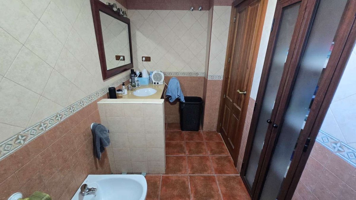 6 Bed Detached Villa in Alhaurín de la Torre