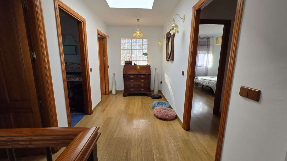6 Bed Detached Villa in Alhaurín de la Torre