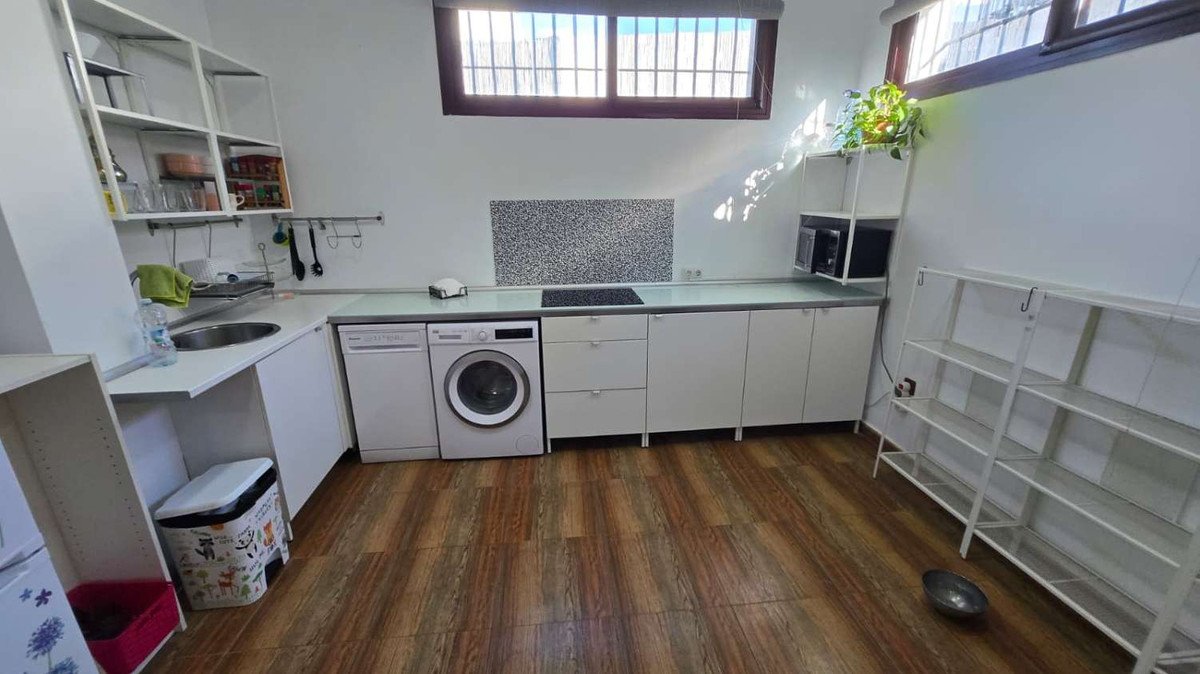 6 Bed Detached Villa in Alhaurín de la Torre