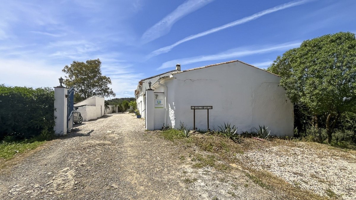 8 Bed Finca - Cortijo in Casabermeja