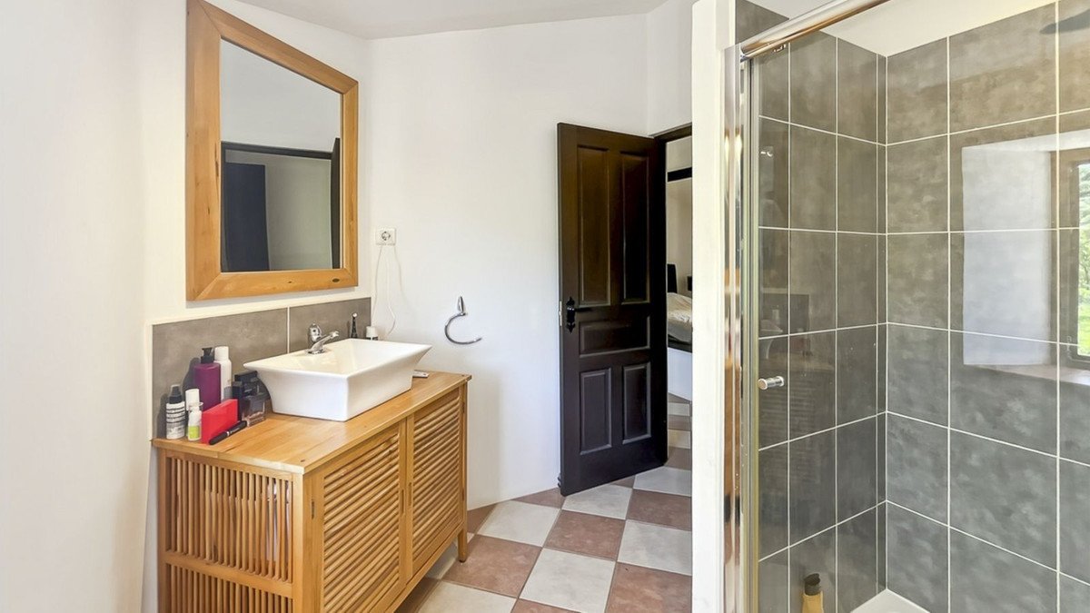 8 Bed Finca - Cortijo in Casabermeja