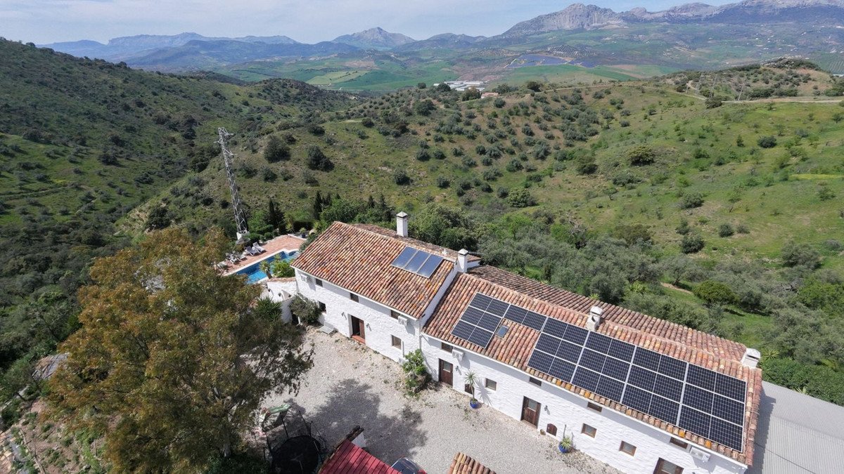 8 Bed Finca - Cortijo in Casabermeja