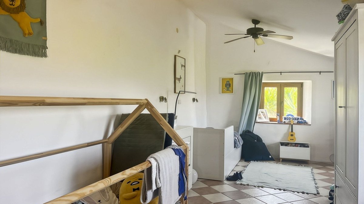 8 Bed Finca - Cortijo in Casabermeja