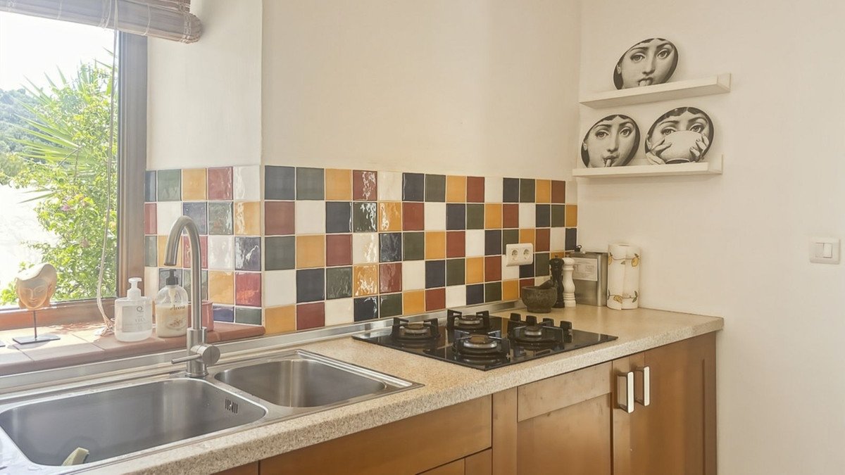 8 Bed Finca - Cortijo in Casabermeja