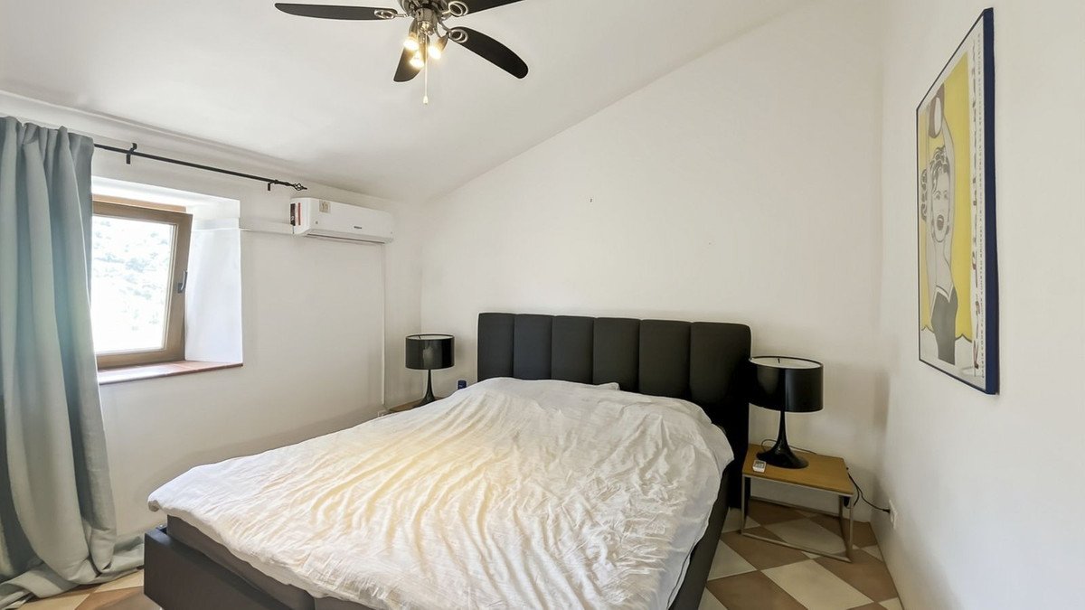 8 Bed Finca - Cortijo in Casabermeja