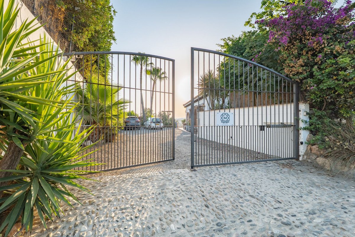 4 Bed Detached Villa in Alhaurín el Grande