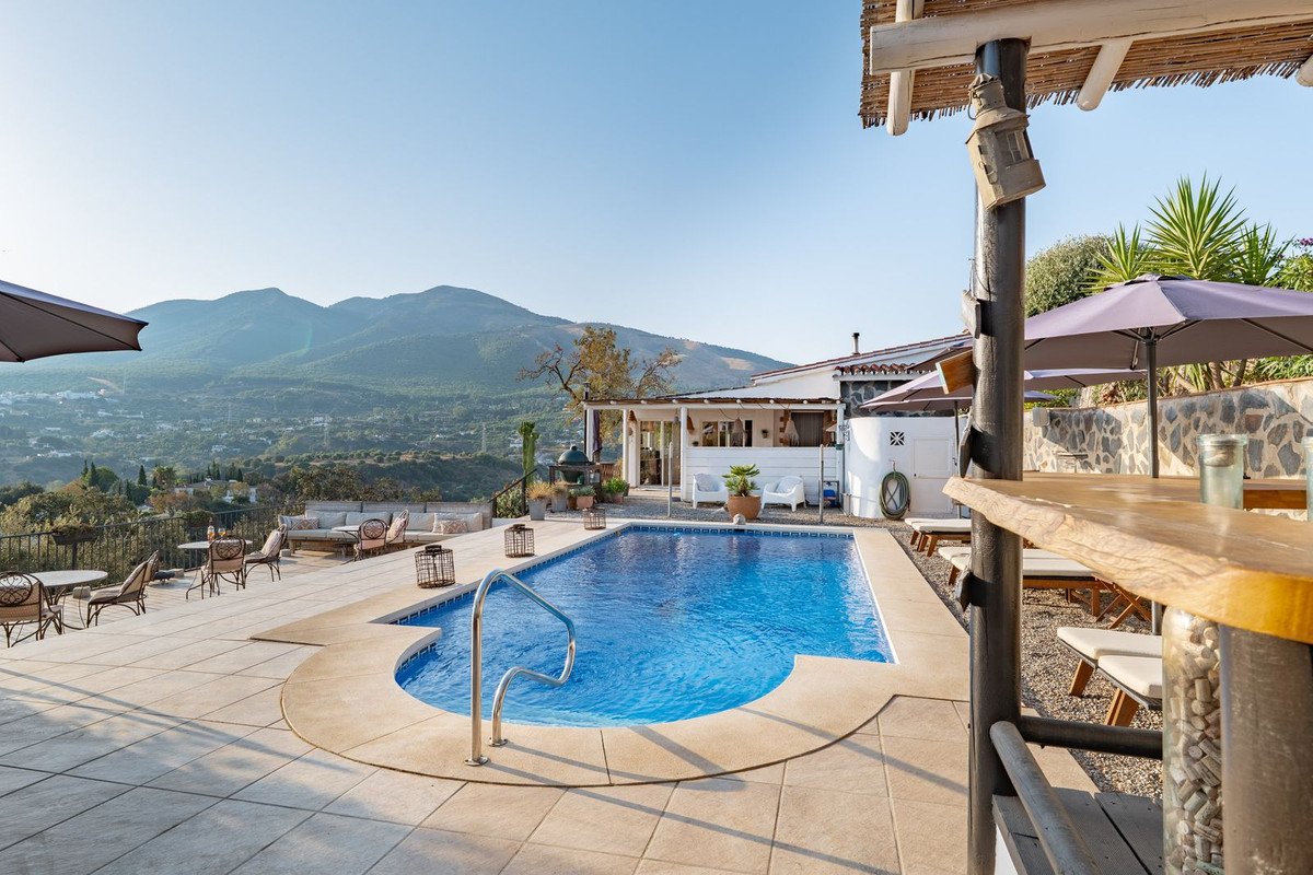4 Bed Detached Villa in Alhaurín el Grande