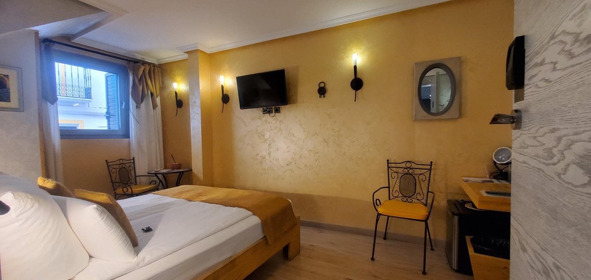 7 Bed Hotel in Busot