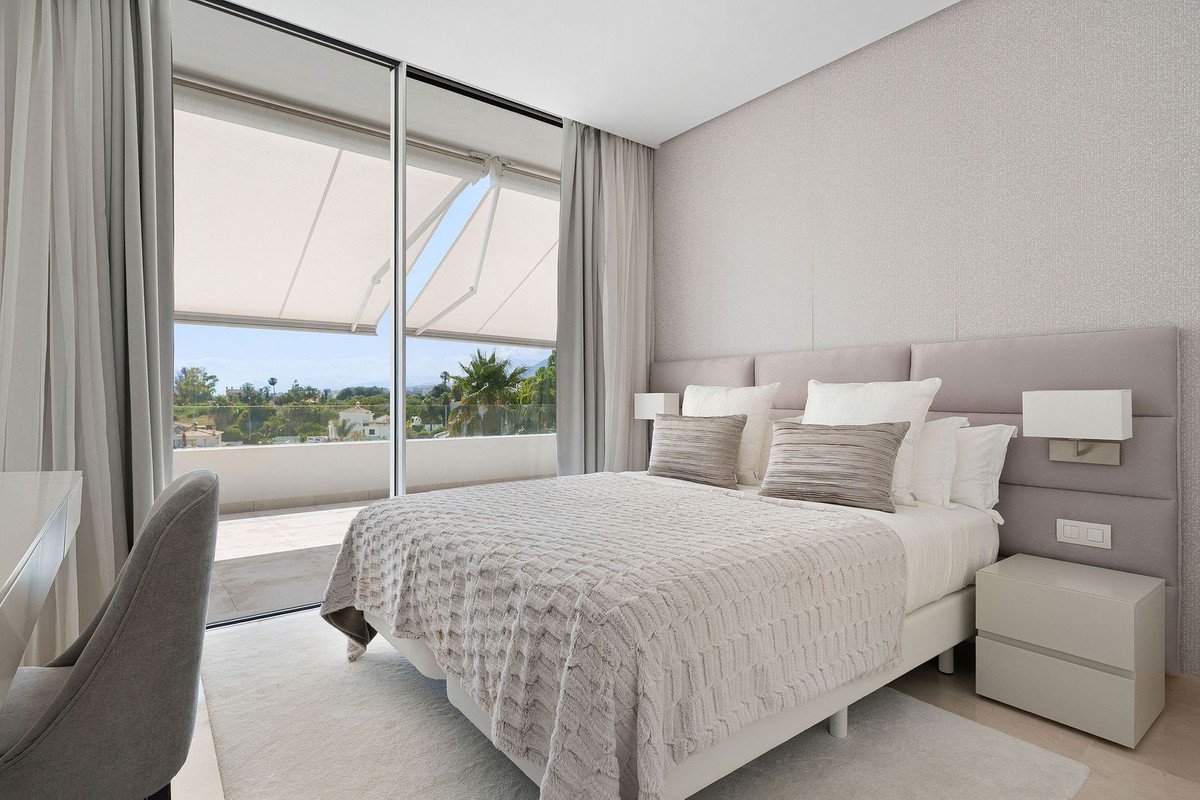 4 Bed Detached Villa in Río Real