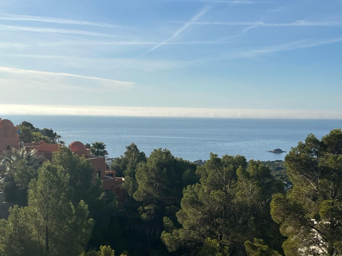 5 Bed Detached Villa in Altea