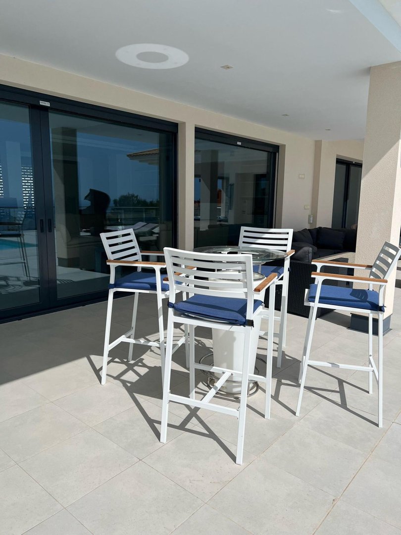5 Bed Detached Villa in Altea