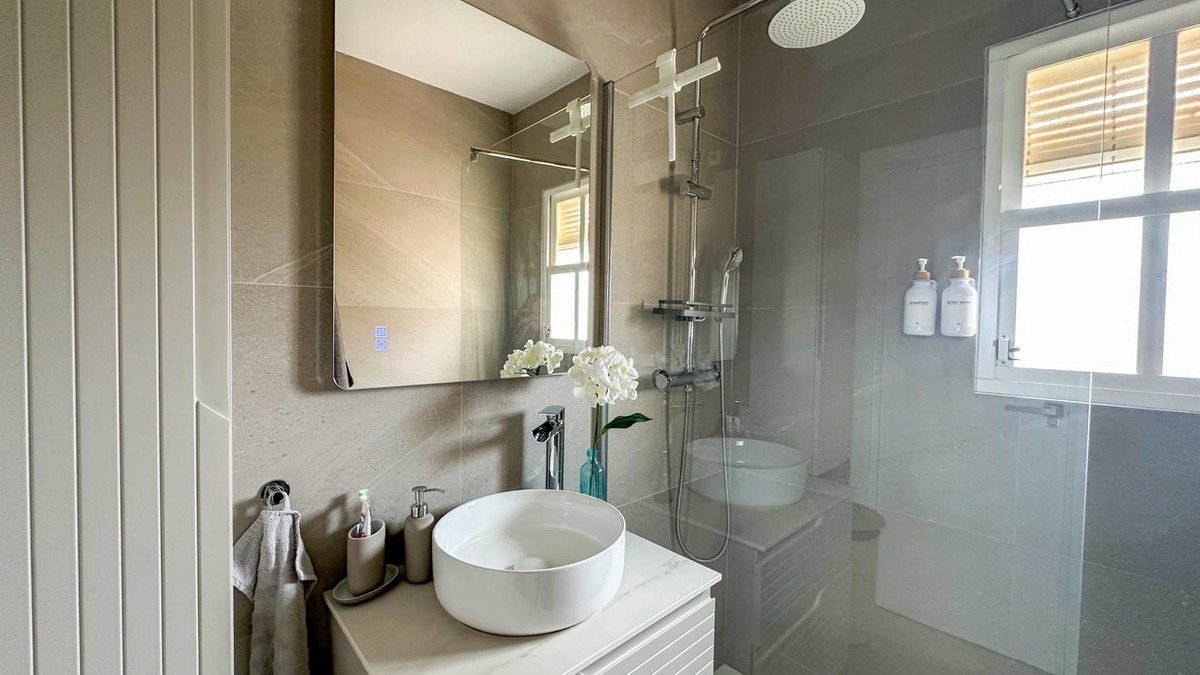 2 Bed Ground Floor Apartment in Playa Flamenca