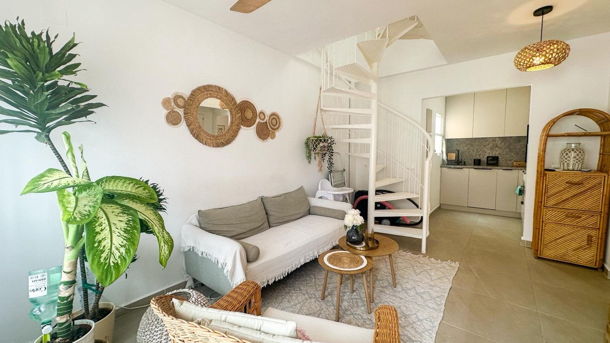 2 Bed Ground Floor Apartment in Playa Flamenca