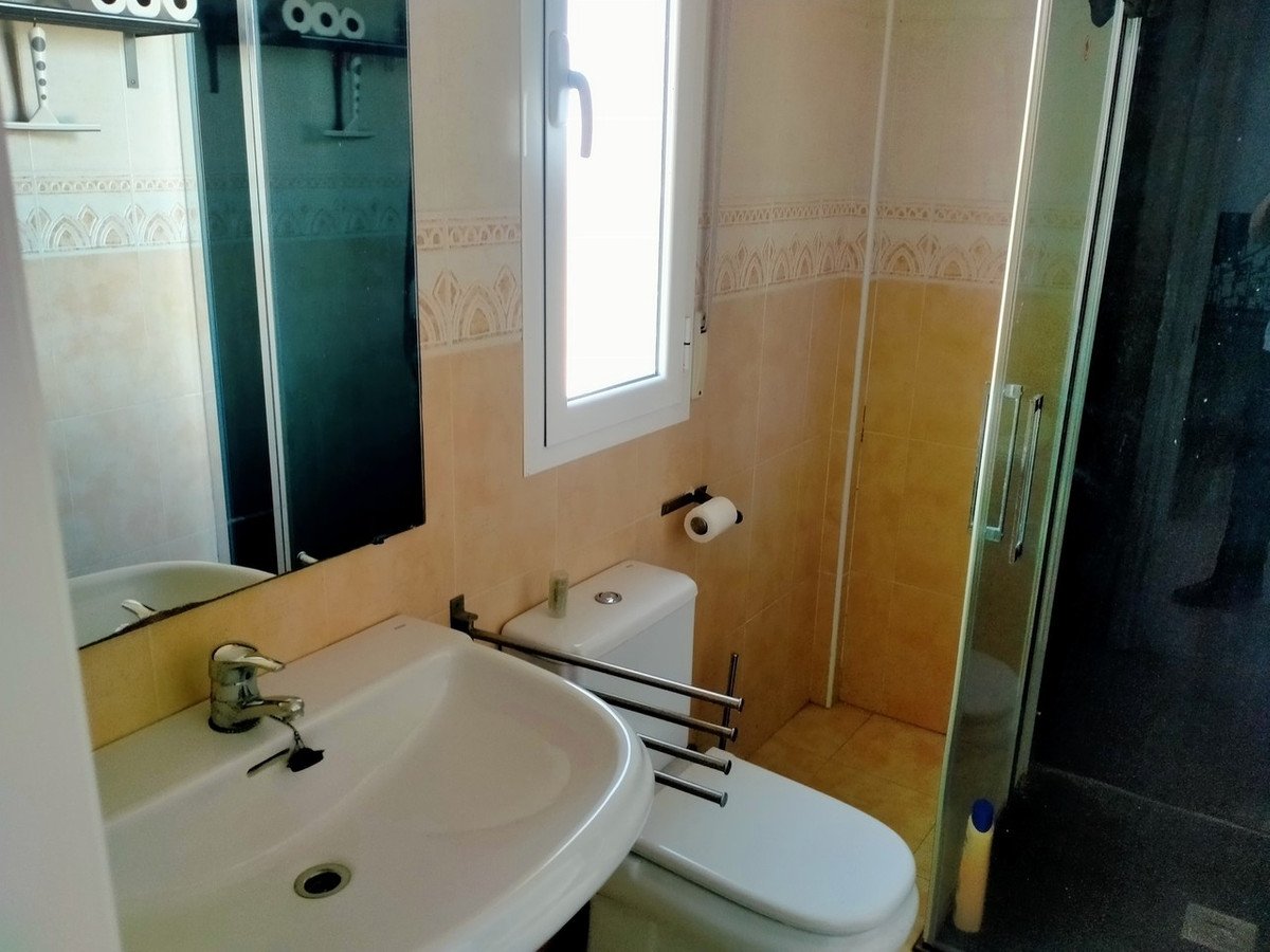 4 Bed Detached Villa in Urcal