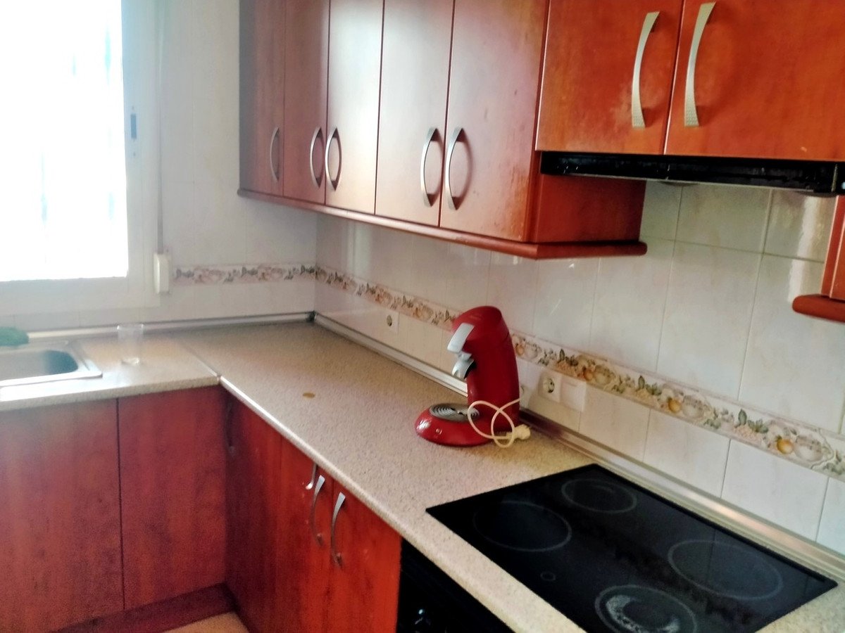 4 Bed Detached Villa in Urcal