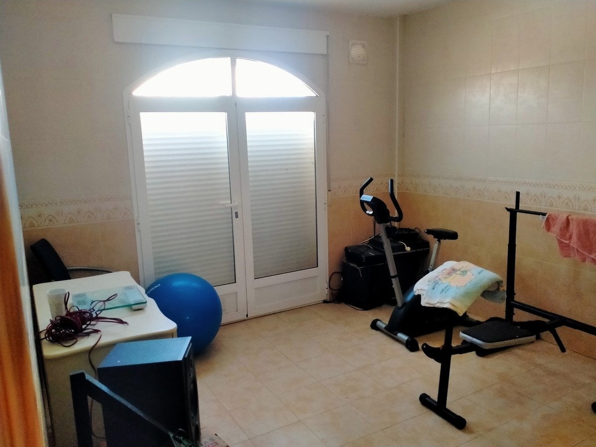 4 Bed Detached Villa in Urcal