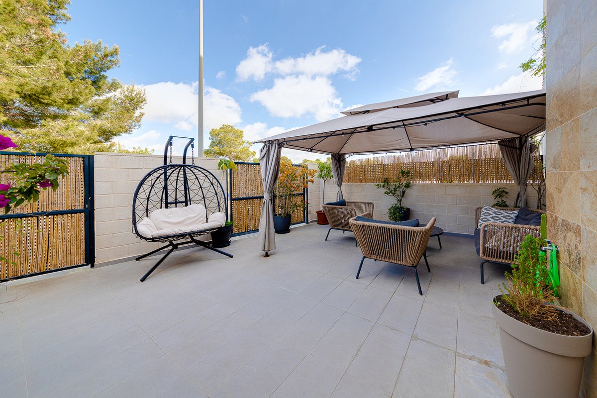 3 Bed Townhouse in Villamartin