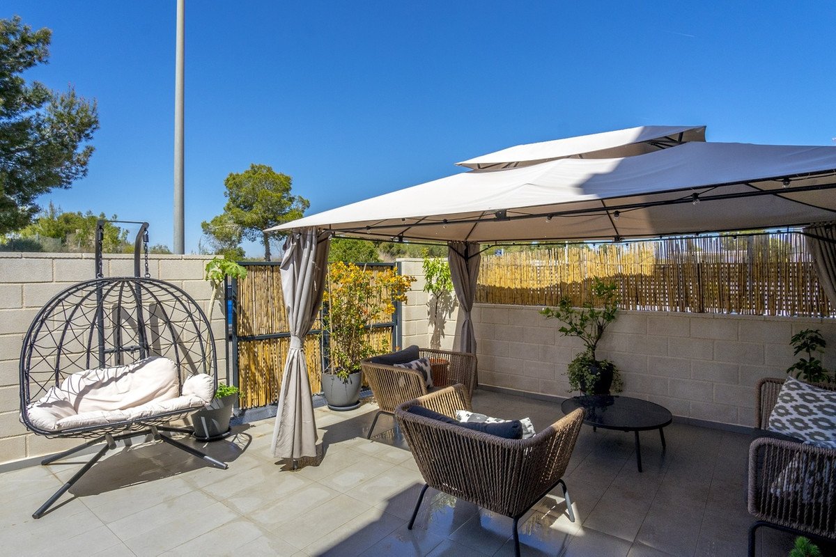 3 Bed Townhouse in Villamartin