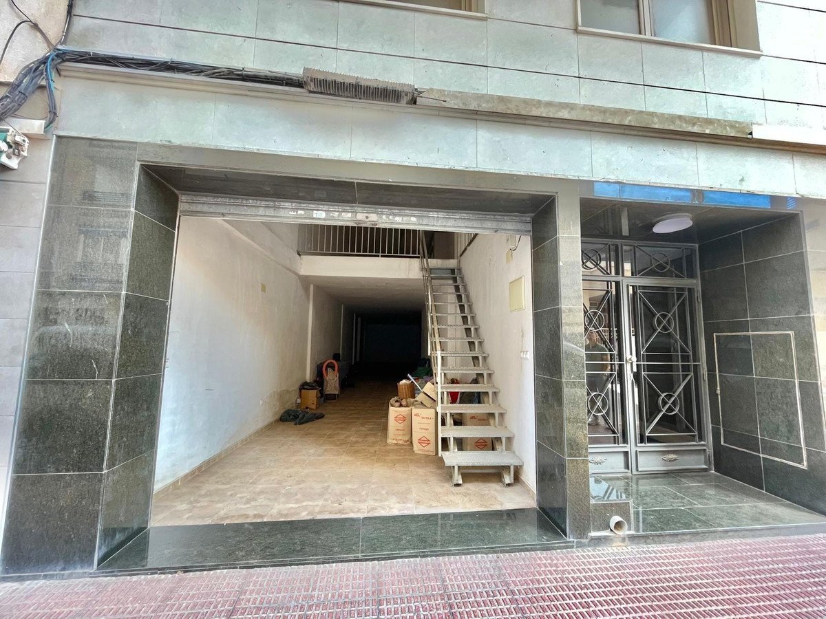 Commercial in Santa Pola
