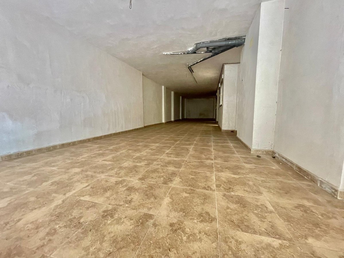Commercial in Santa Pola