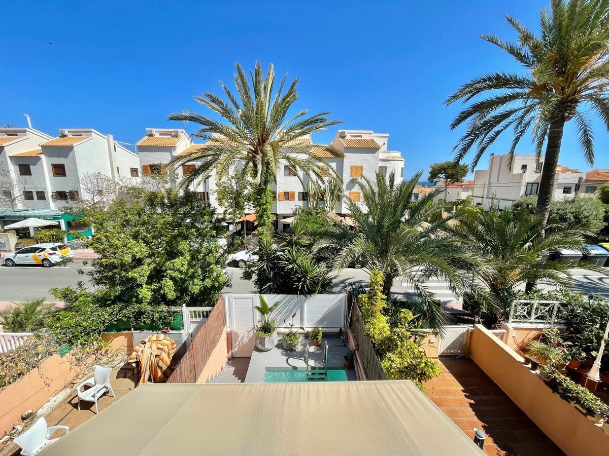2 Bed Townhouse in Santa Pola