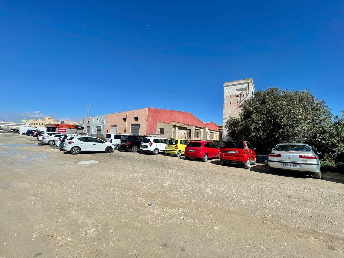 Commercial in Santa Pola