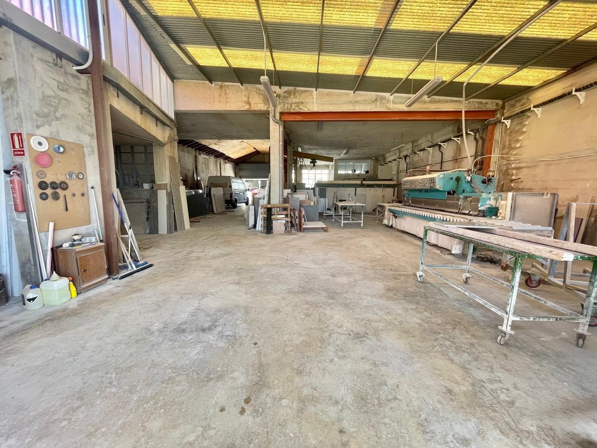 Commercial in Santa Pola