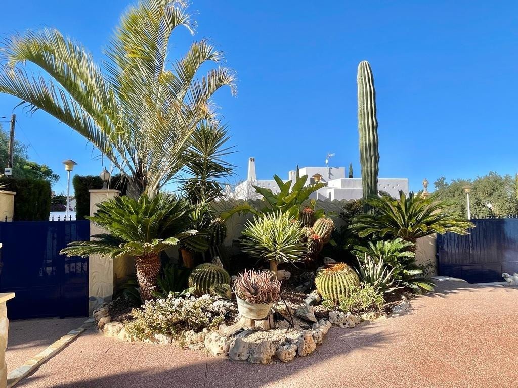 8 Bed Detached Villa in Gran Alacant