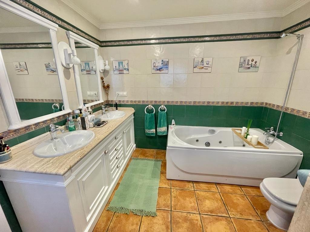 8 Bed Detached Villa in Gran Alacant