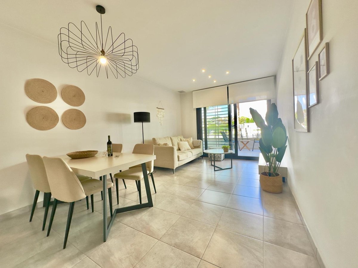 2 Bed Ground Floor Apartment in Orihuela Costa