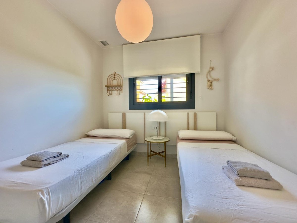 2 Bed Ground Floor Apartment in Orihuela Costa
