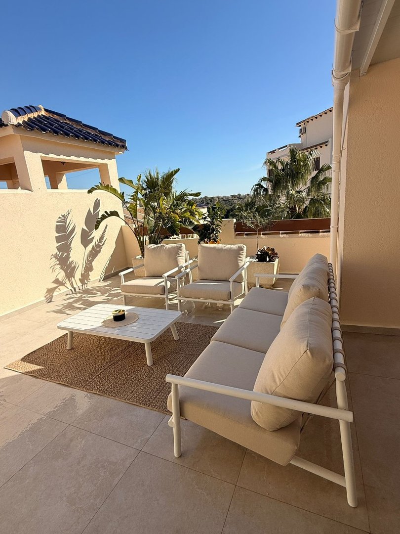 3 Bed Penthouse in Las Ramblas Golf