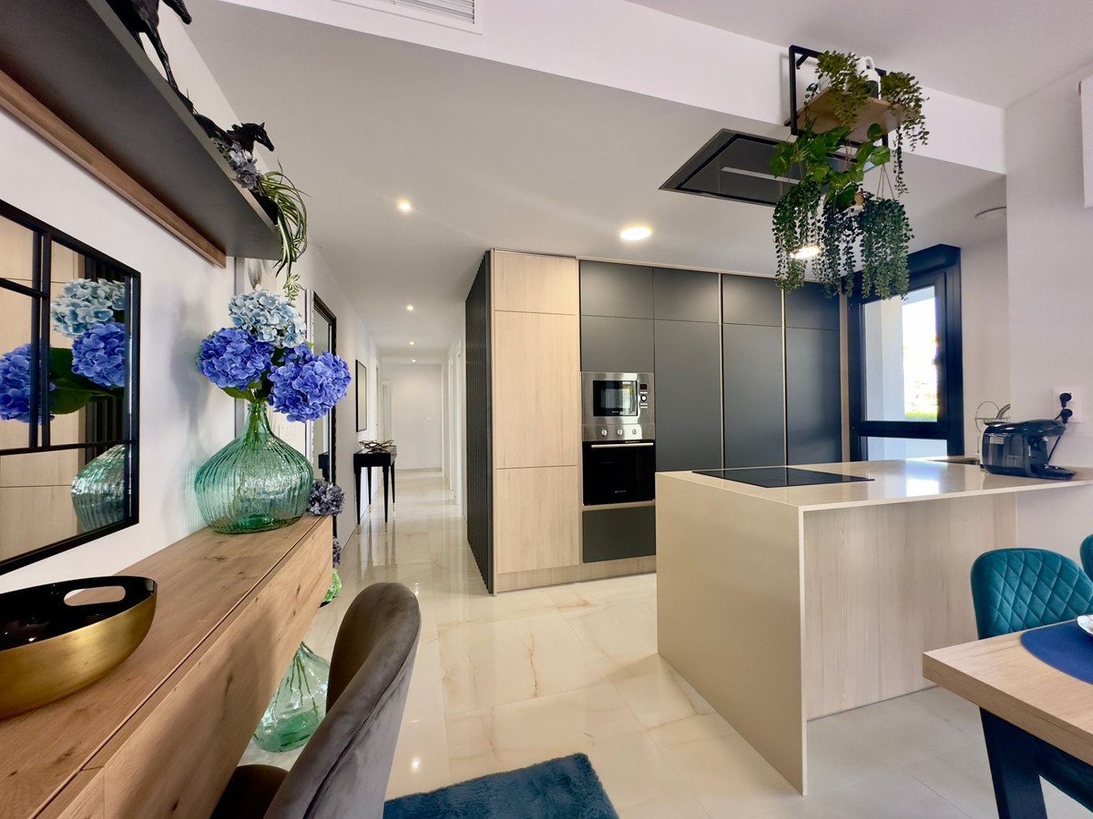 3 Bed Ground Floor Apartment in Playa Flamenca